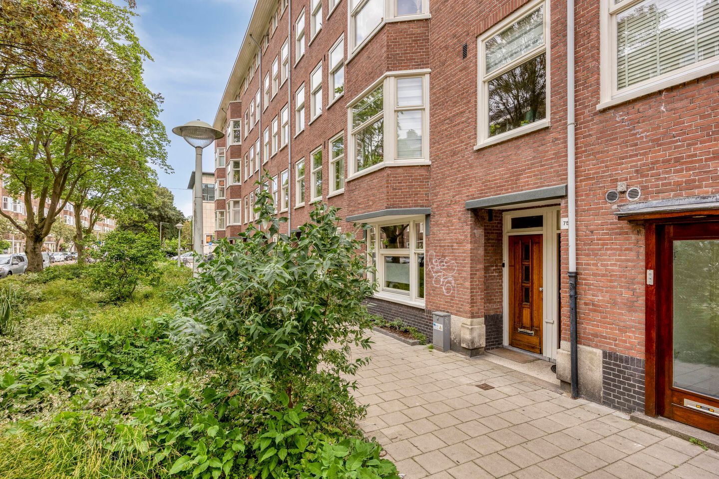 Photo 5 of Lekstraat 75-H