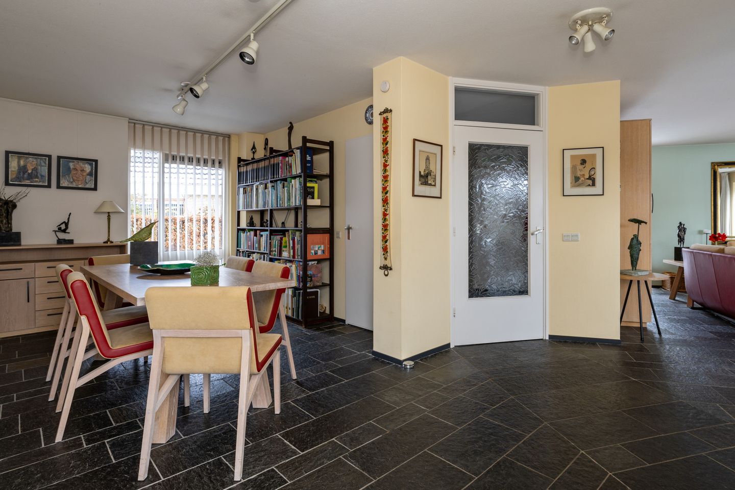 Photo 19 of Koningin Beatrixstraat 25