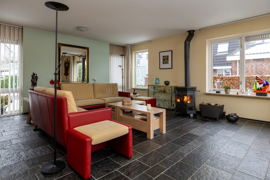 Photo 13 of Koningin Beatrixstraat 25