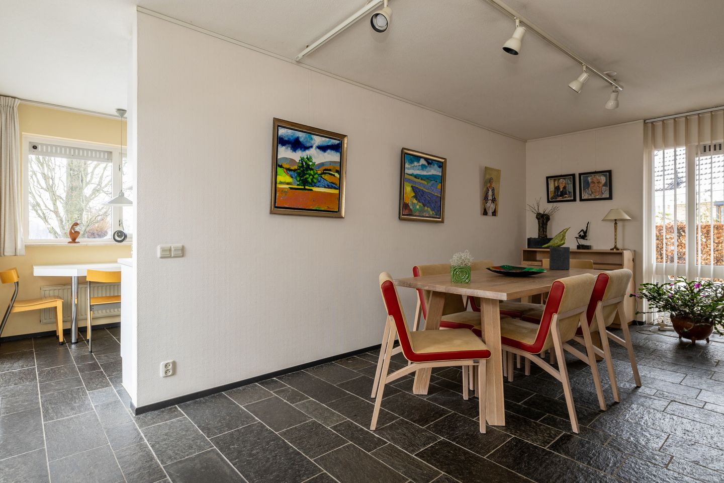 Photo 20 of Koningin Beatrixstraat 25