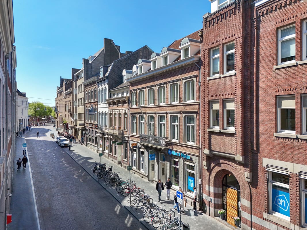 Foto 2 van Helmstraat 2-C02