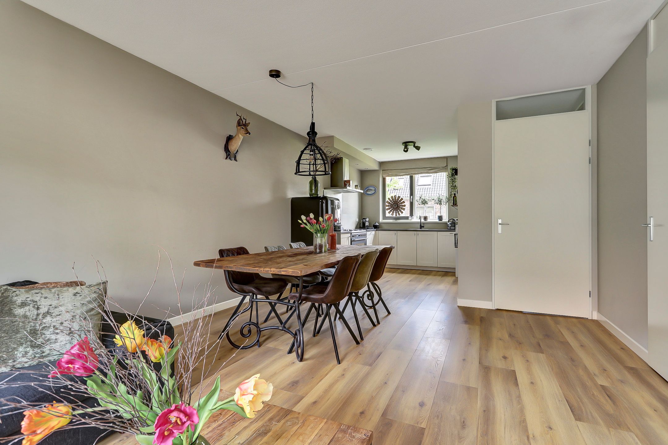Modern Energy-Efficient Terraced House in Ameide with Sunny Garden — 9