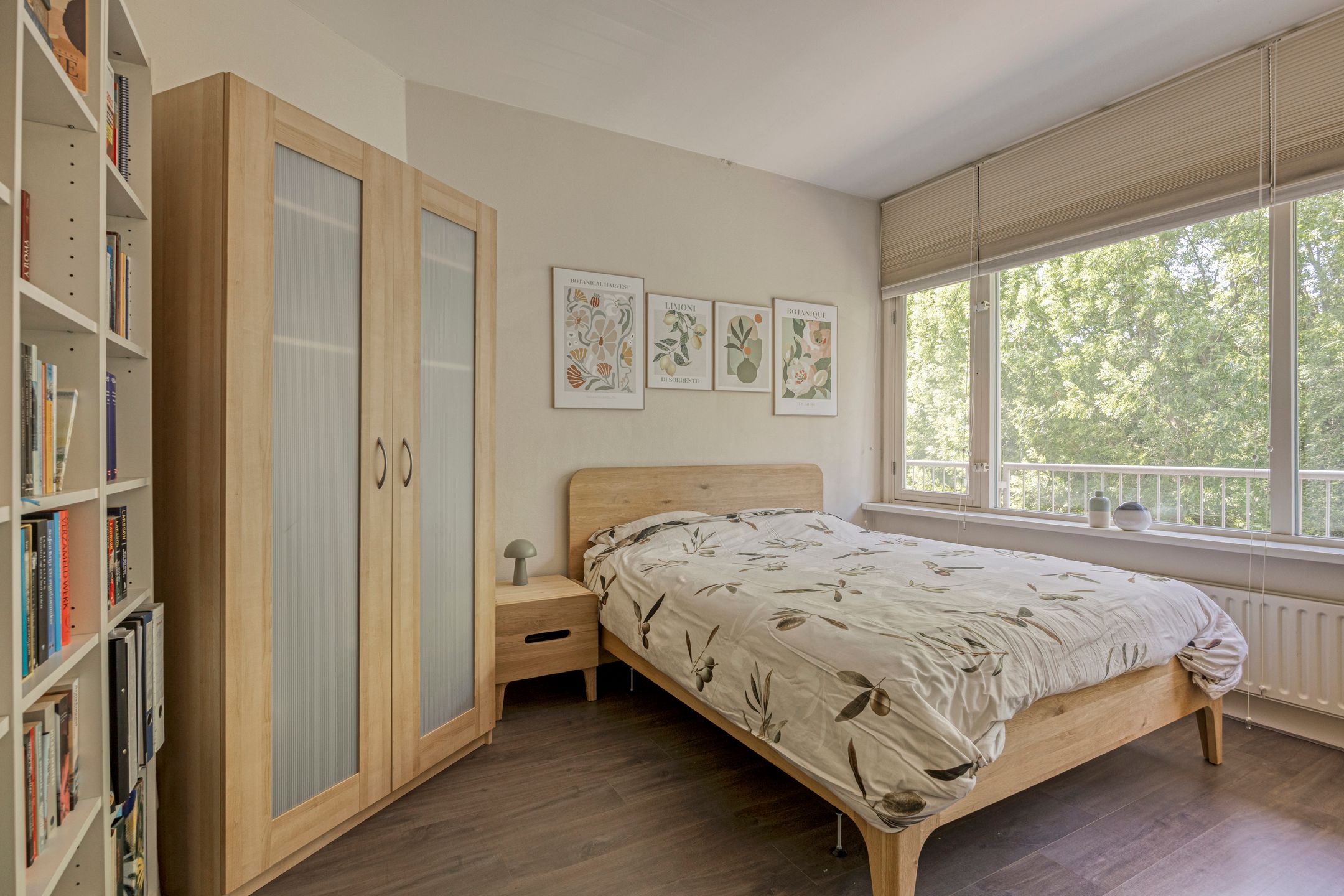 Charming 2-Room Apartment with Balcony and Parking in Green Mariahoeve — 15