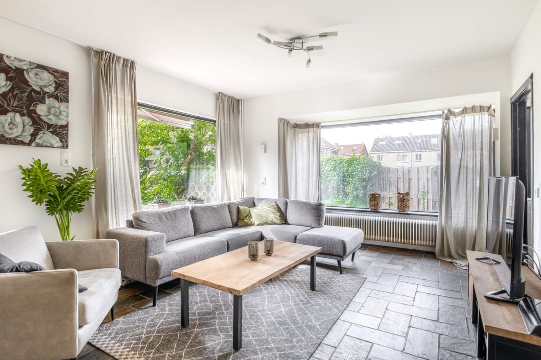 Photo 2 of Alexander Verhuellstraat 125