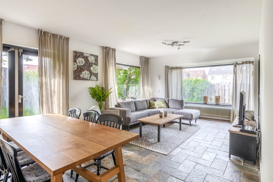 Photo 13 of Alexander Verhuellstraat 125