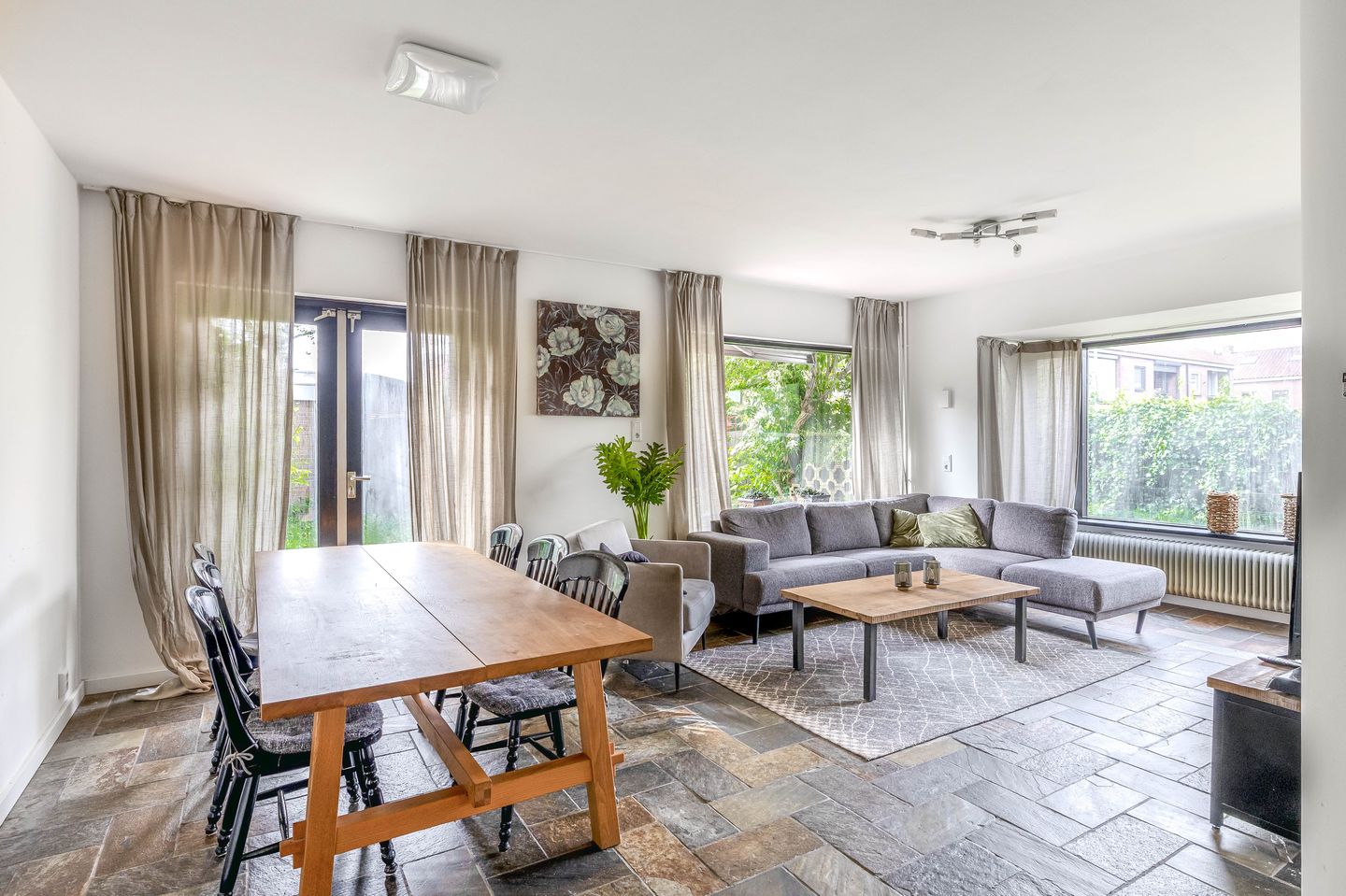 Photo 14 of Alexander Verhuellstraat 125