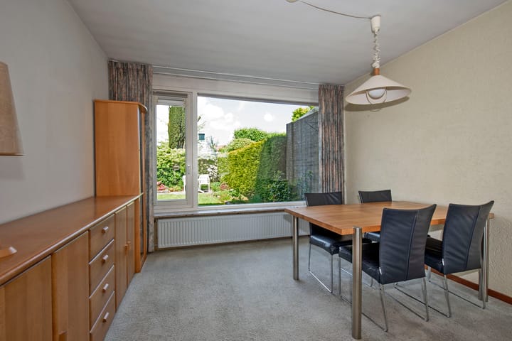Tussenwoning te koop: Europastraat 99, Borne