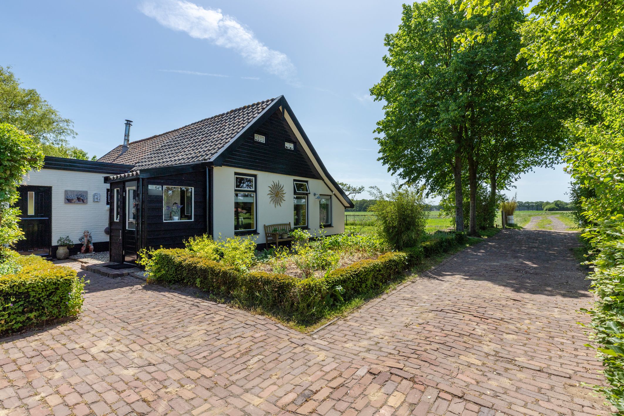 Photo 36 of Koningin Wilhelminalaan 54-A