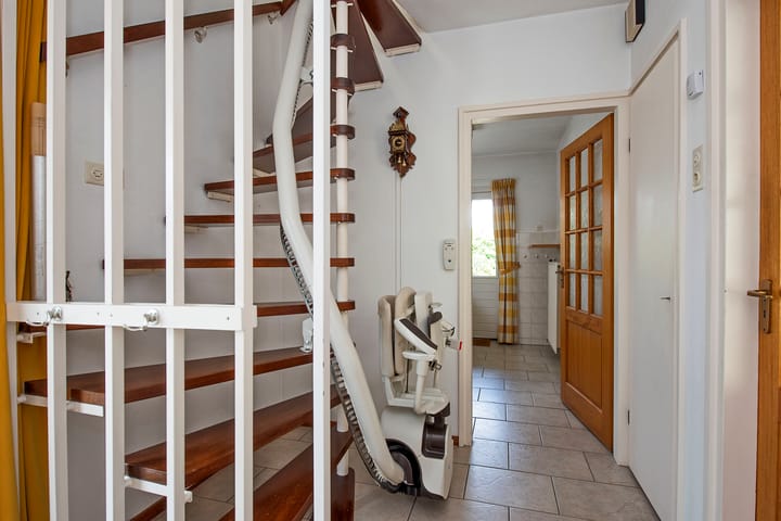 Tussenwoning te koop: Europastraat 99, Borne