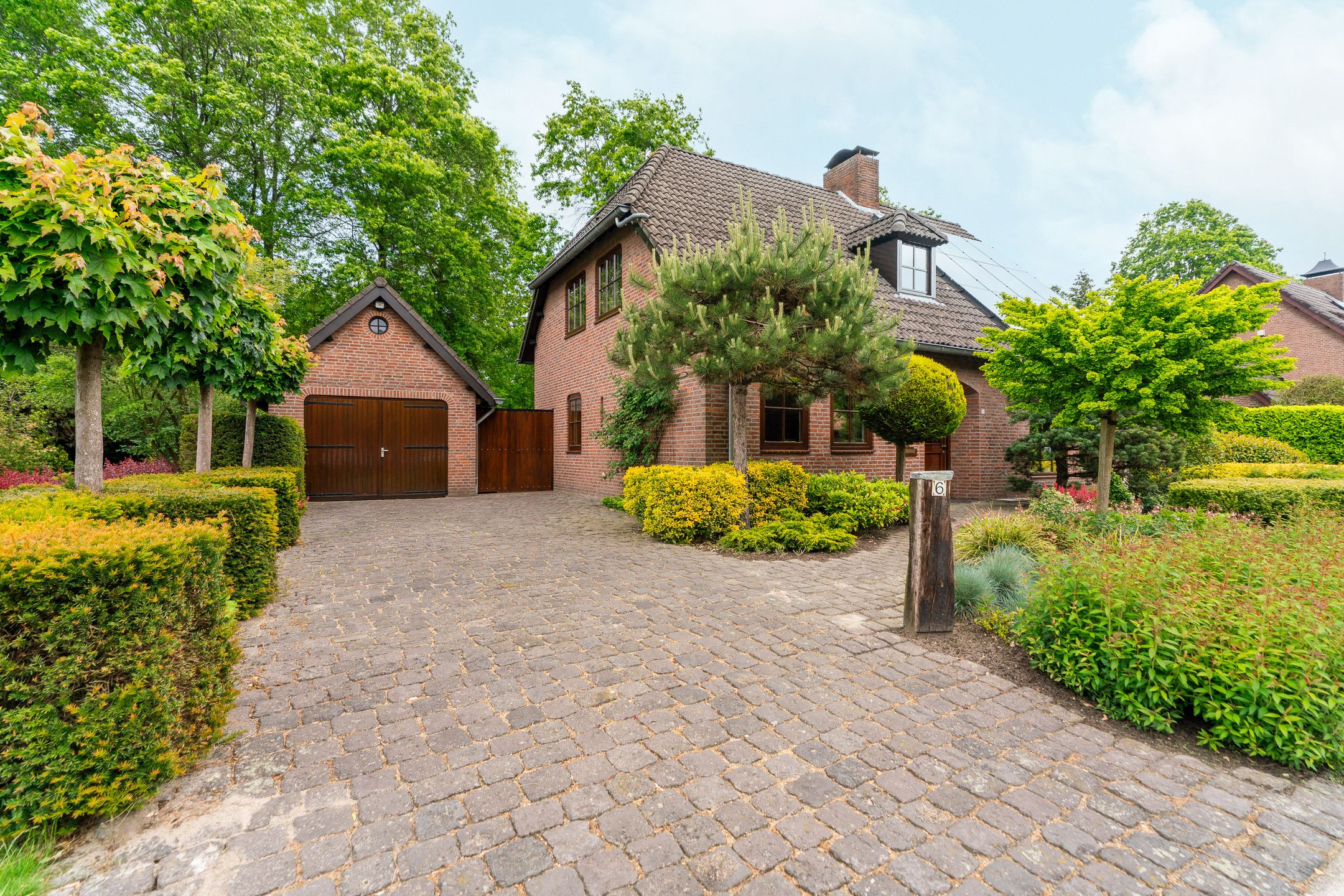 Photo 75 of Rozemarijnhof 6