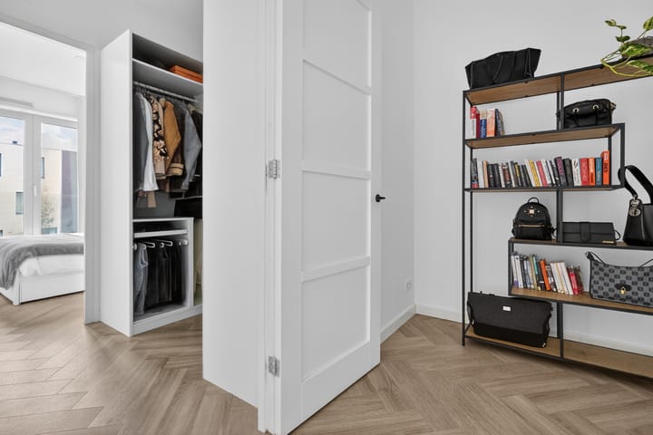Appartement te koop: Jan Tooropstraat 125, Amsterdam