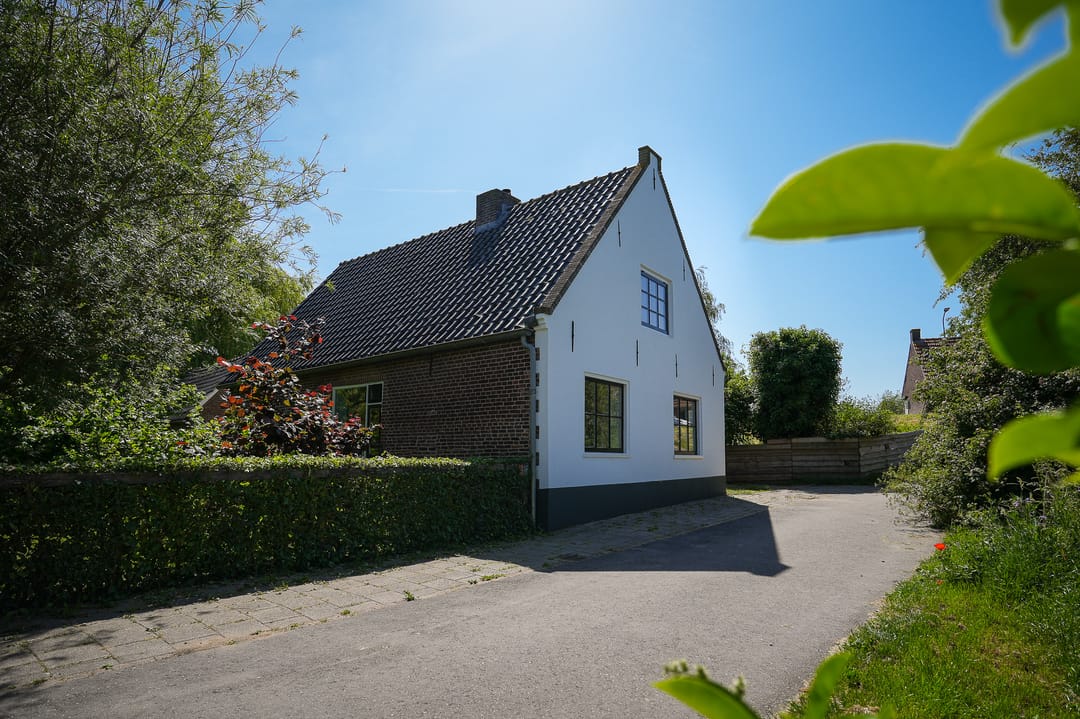 Photo 43 of Schoolstraat 19