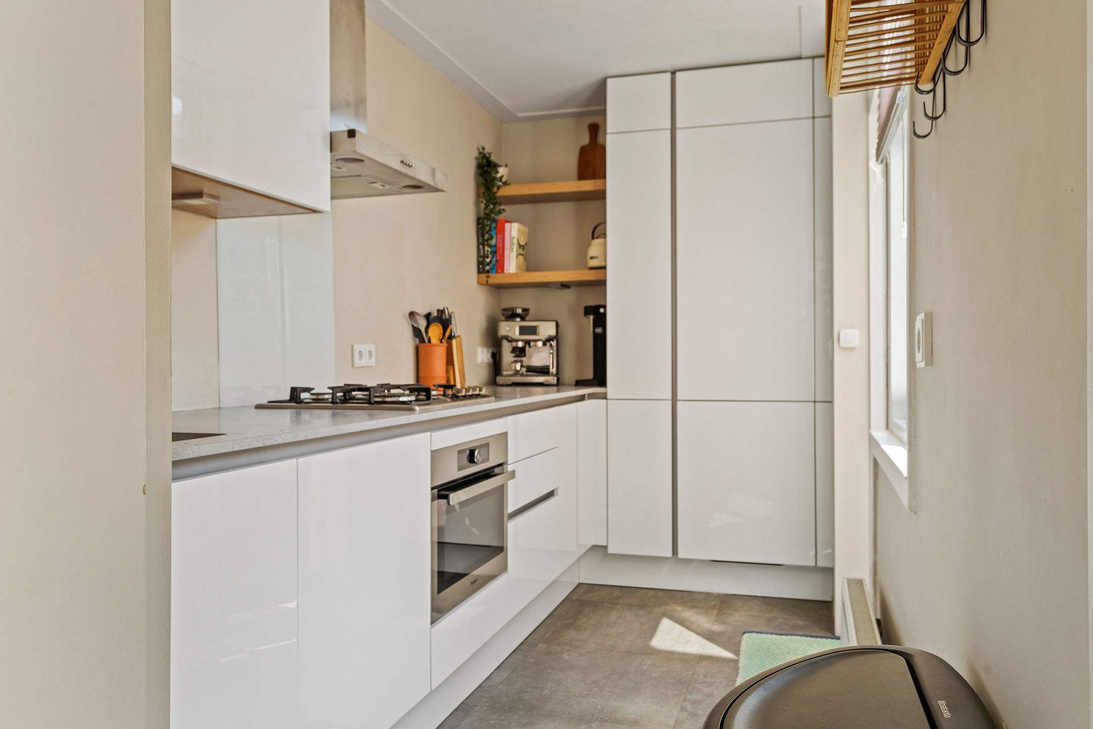 Photo 12 of Van Diemenstraat 64