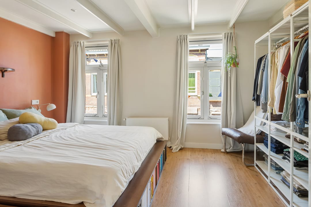 Photo 16 of Van Diemenstraat 64