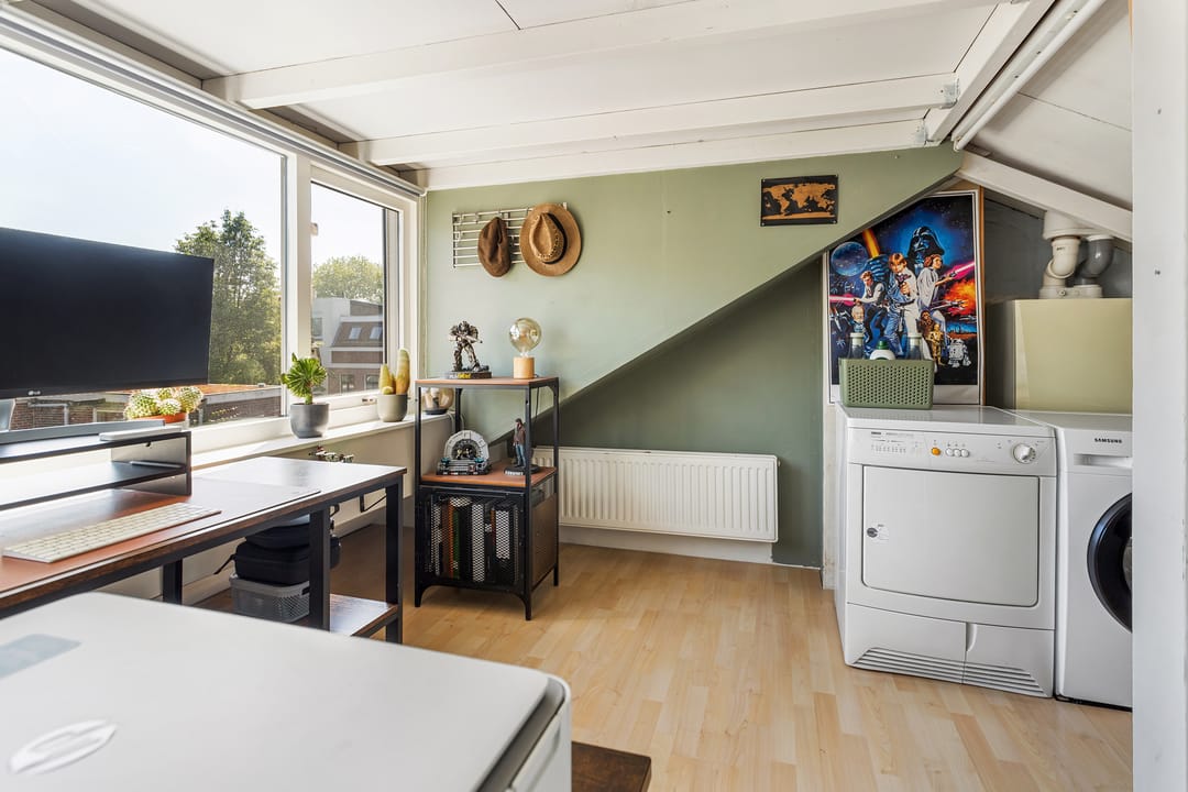 Photo 28 of Van Diemenstraat 64