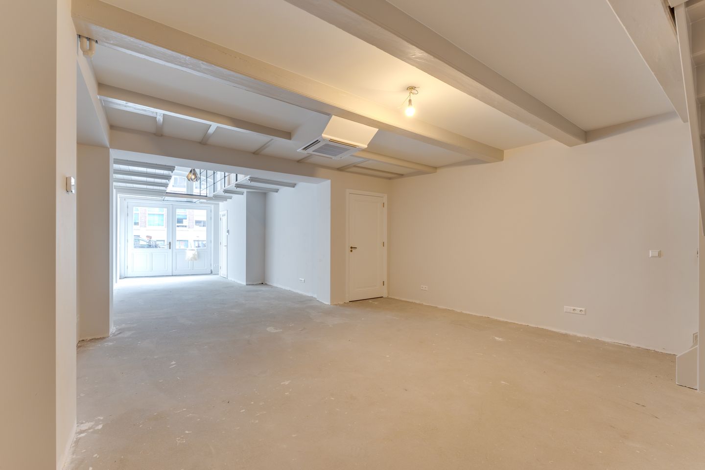 View photo 1 of Spuistraat 88-A