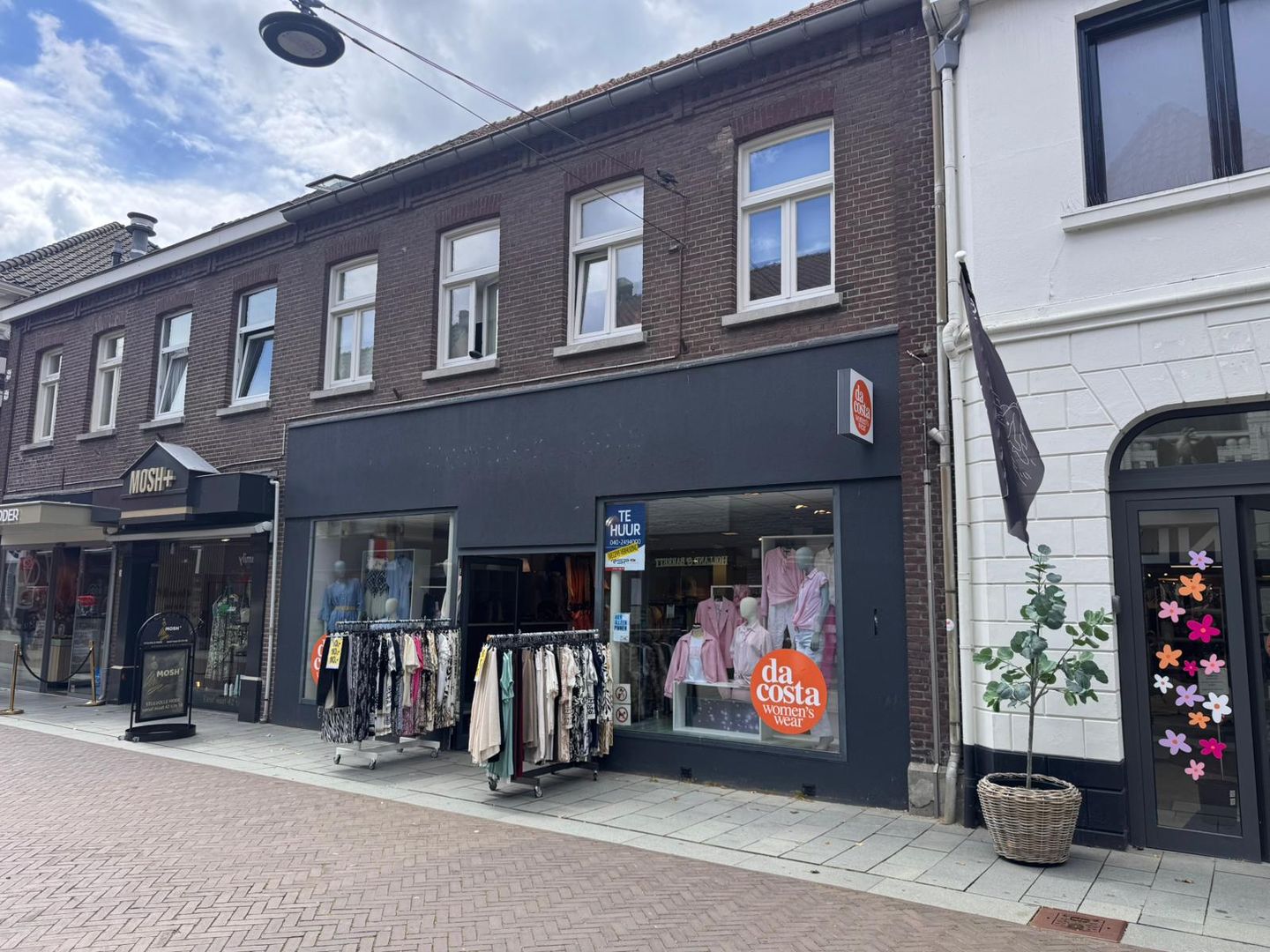 Bekijk foto 1 van Grotestraat 32