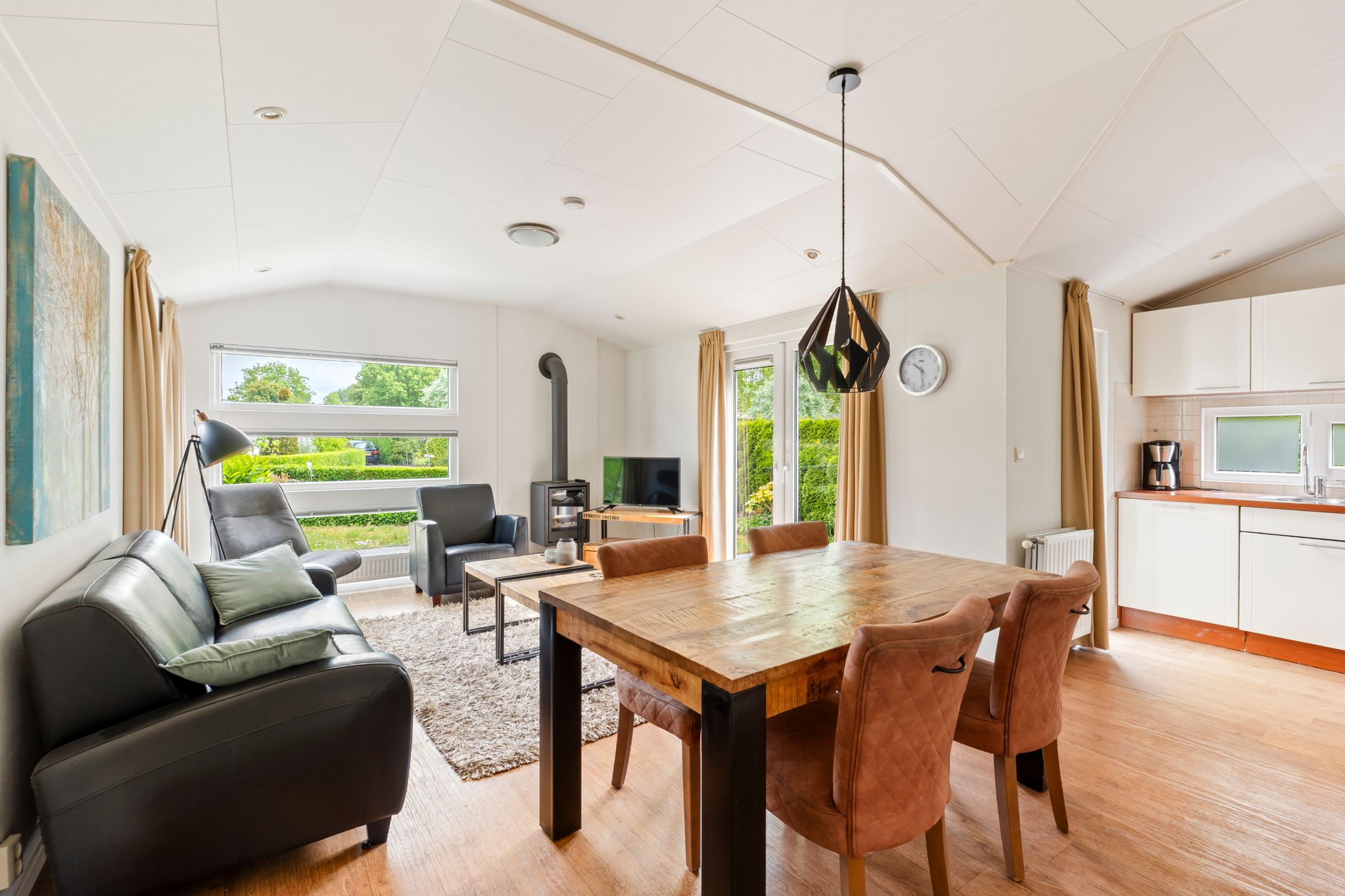 2-bedroom freehold villa in Noord-Scharwoude — photo 3 of 5