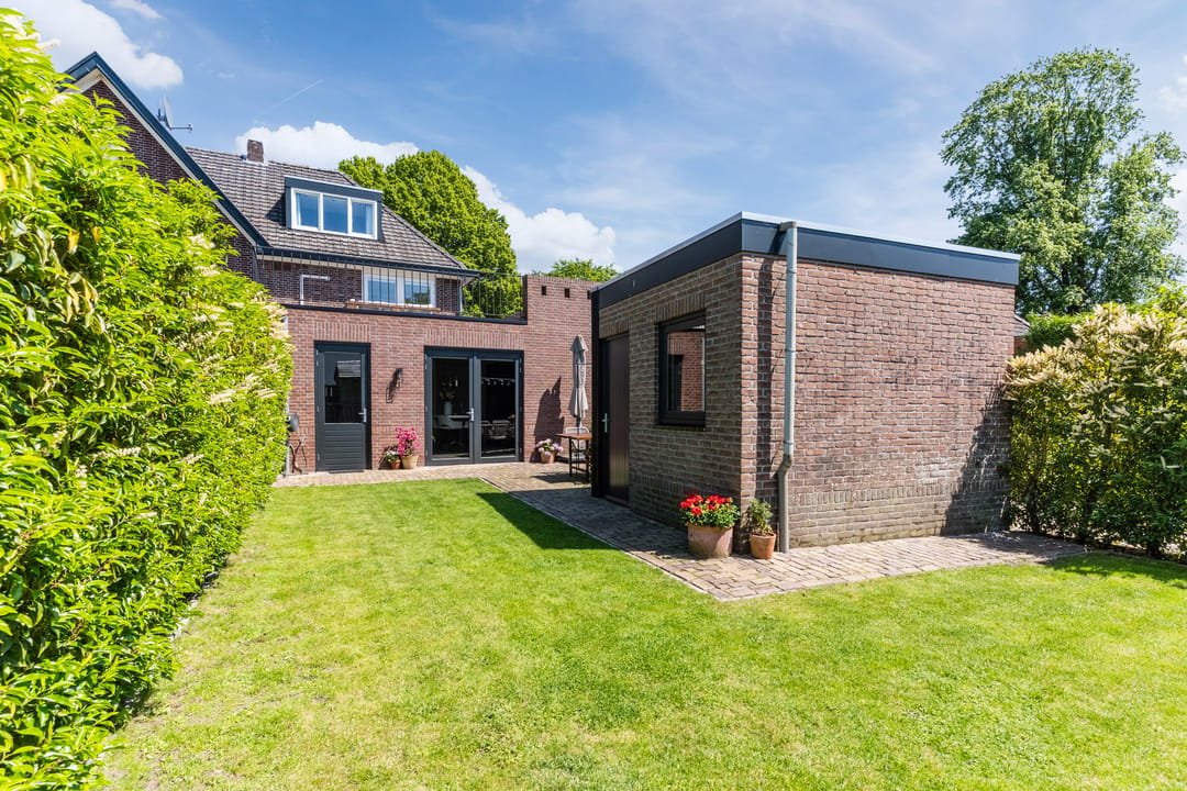 Fully Renovated 1930s Character Home with Luxury Finishes in Bergeijk — 47
