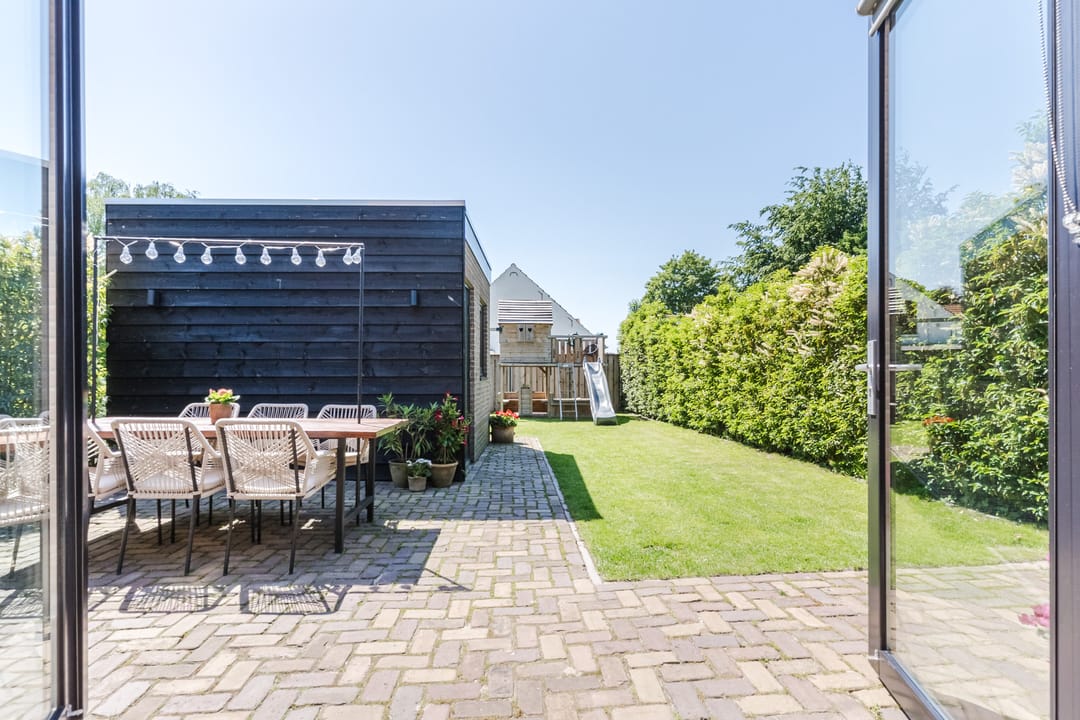Fully Renovated 1930s Character Home with Luxury Finishes in Bergeijk — 16