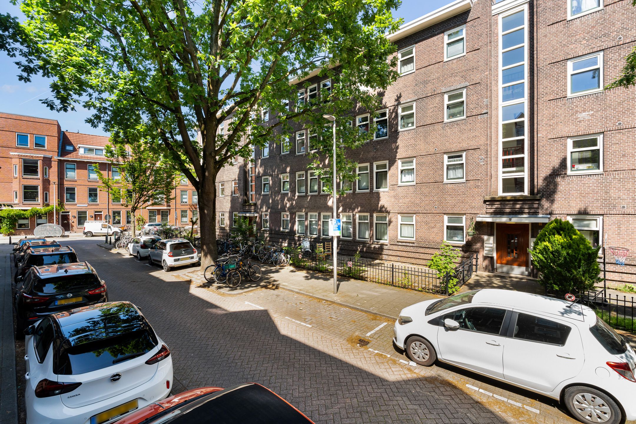 Foto 45 van Veelzigtstraat 2-02R