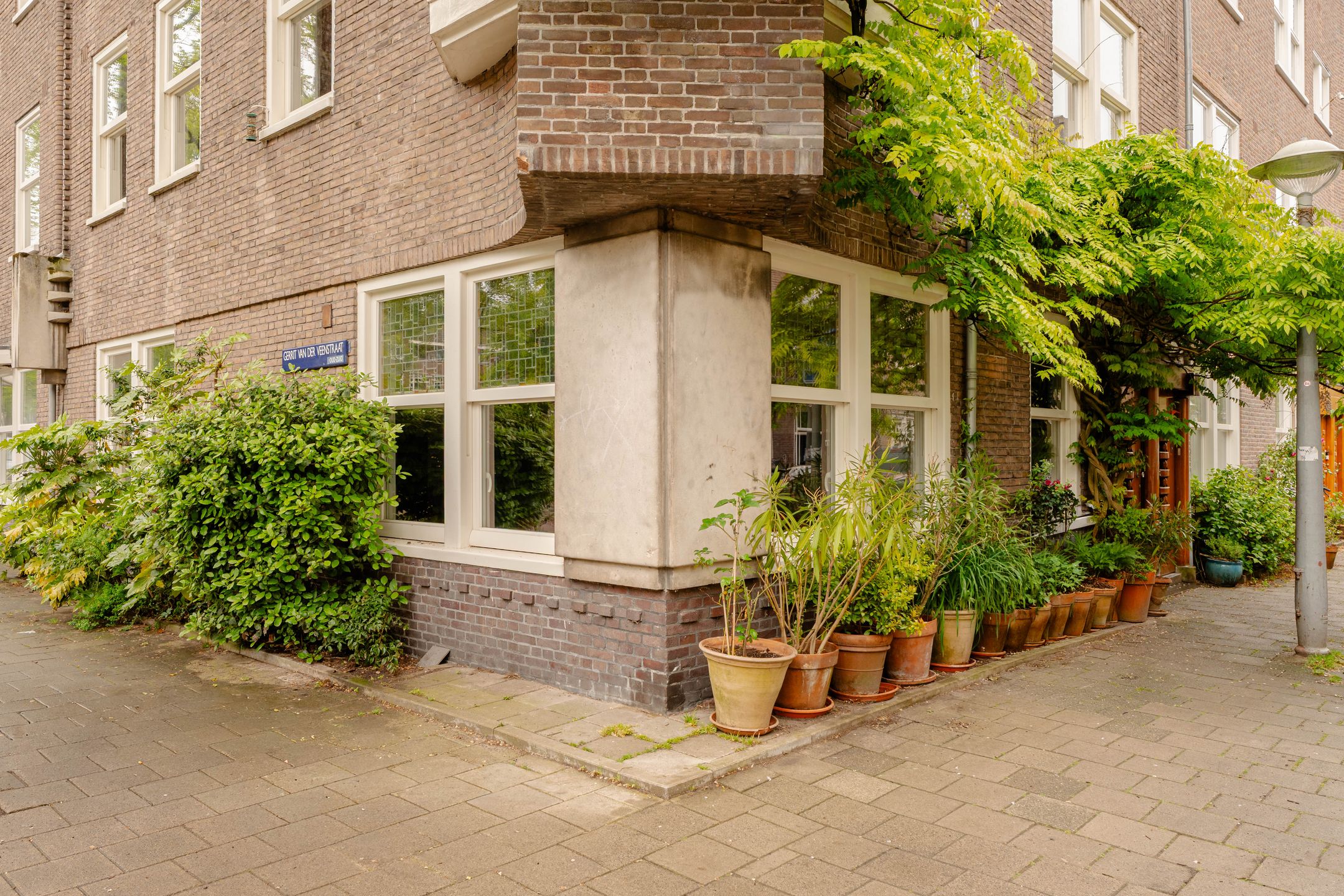 Photo 33 of Raphaëlstraat 25-H