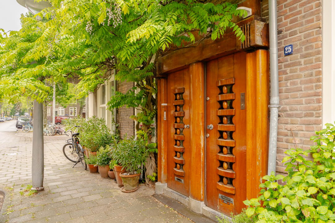 Photo 32 of Raphaëlstraat 25-H