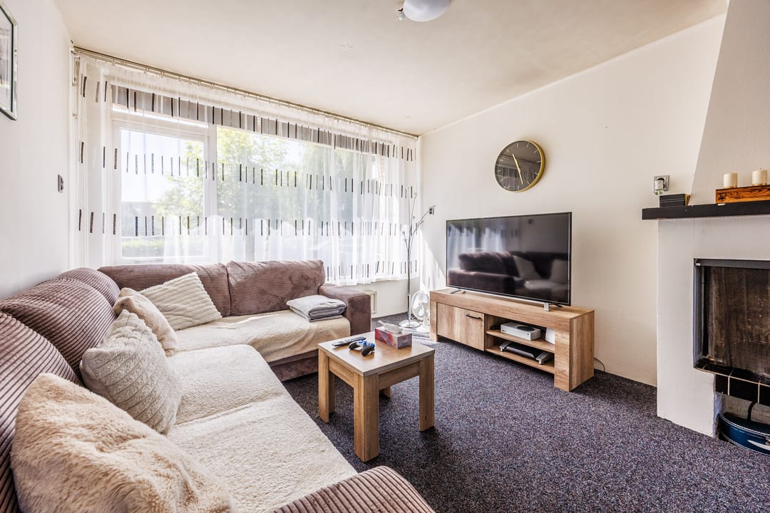 Charming Family Home with Sunny Garden near Pijnacker Center — 7
