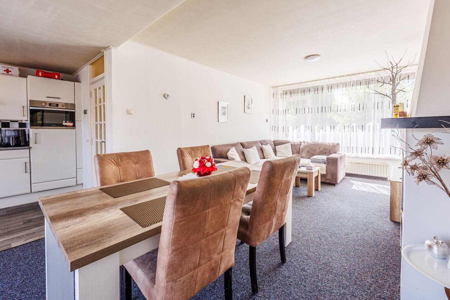 Charming Family Home with Sunny Garden near Pijnacker Center — 10