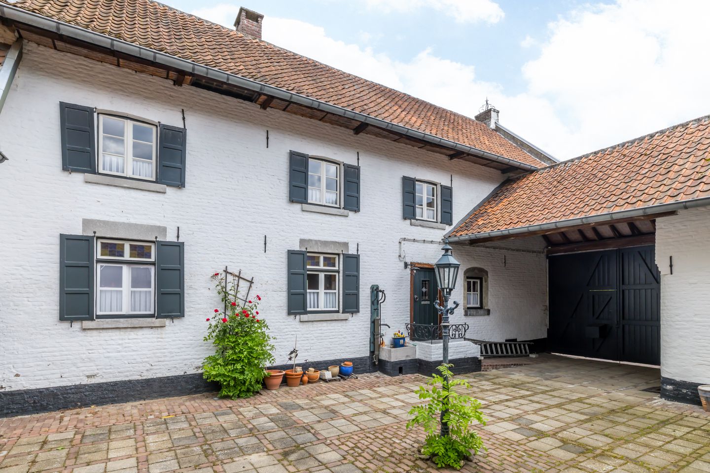 Photo 5 of Pater Carel Houbenstraat 6