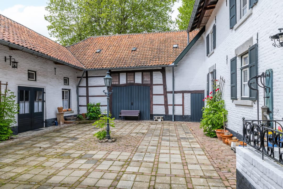 Photo 7 of Pater Carel Houbenstraat 6