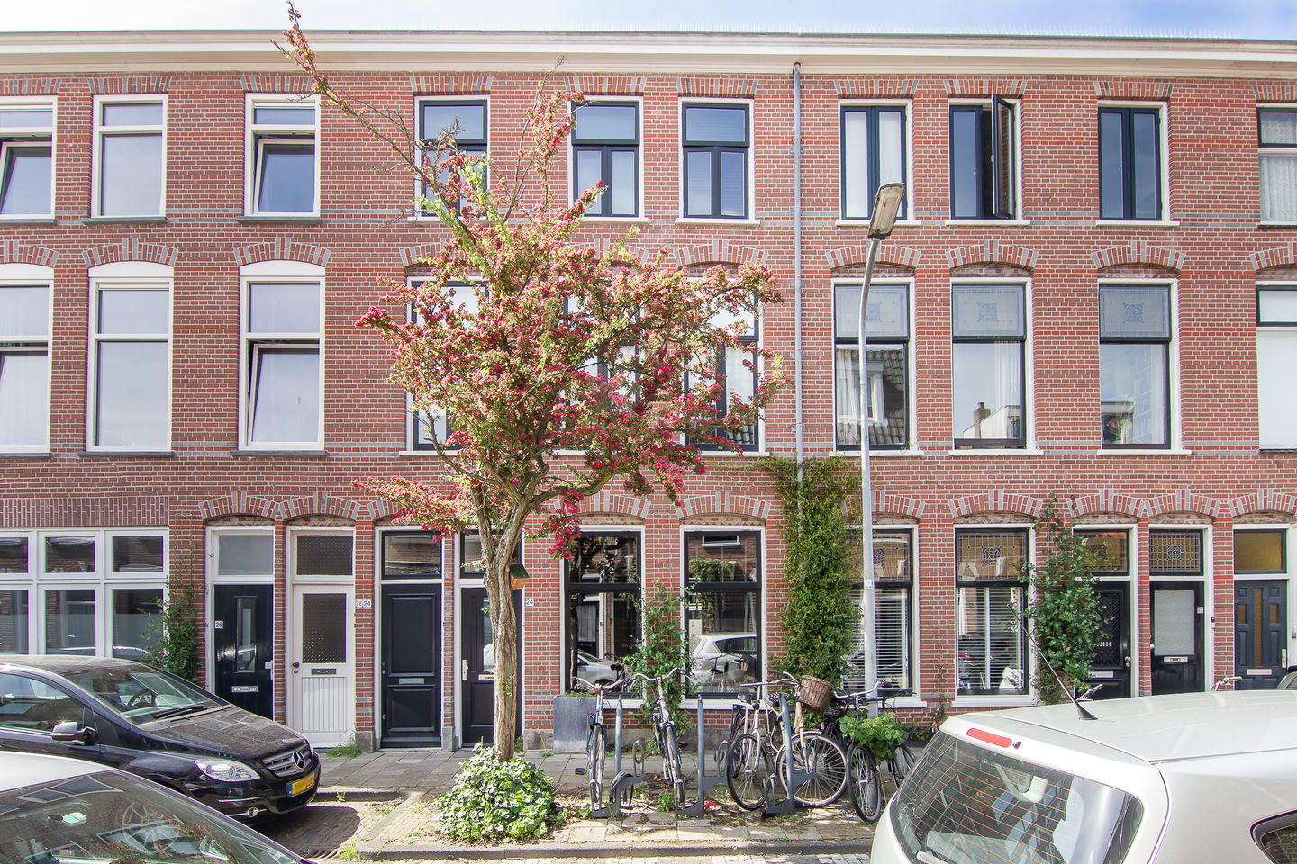 Photo 35 of Waldeck Pyrmontstraat 24-ZW