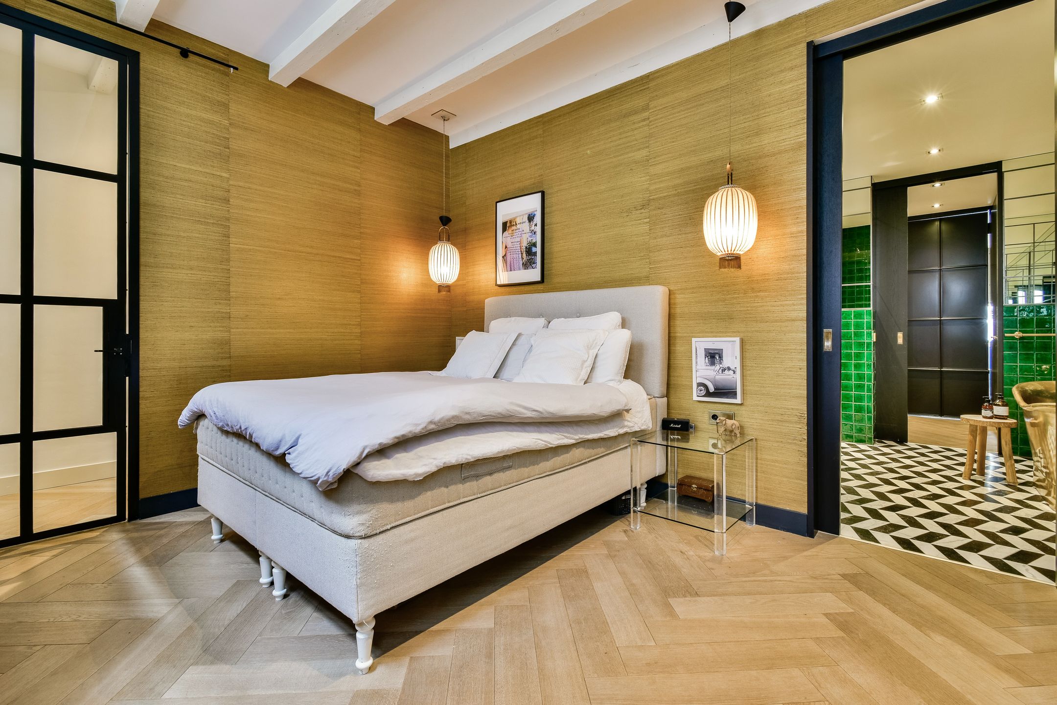 Stylish Design Apartment with Unobstructed Views in Amsterdam's City Centre — 15