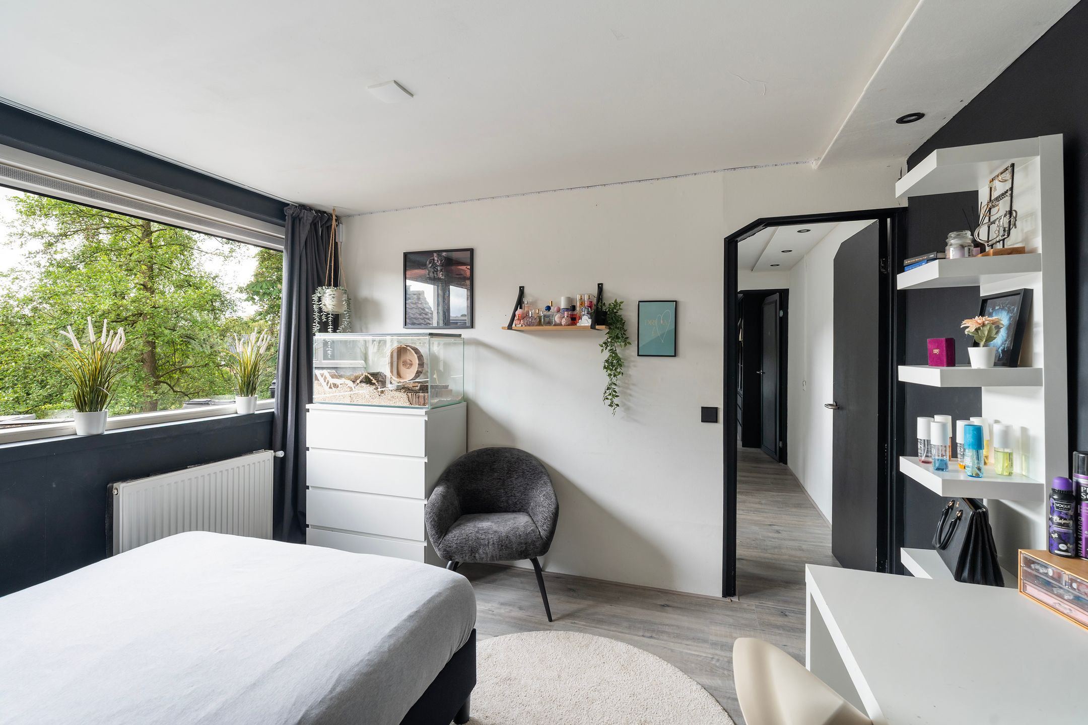 Spacious Family Home in Quiet Green Neighborhood of Rotterdam — 33