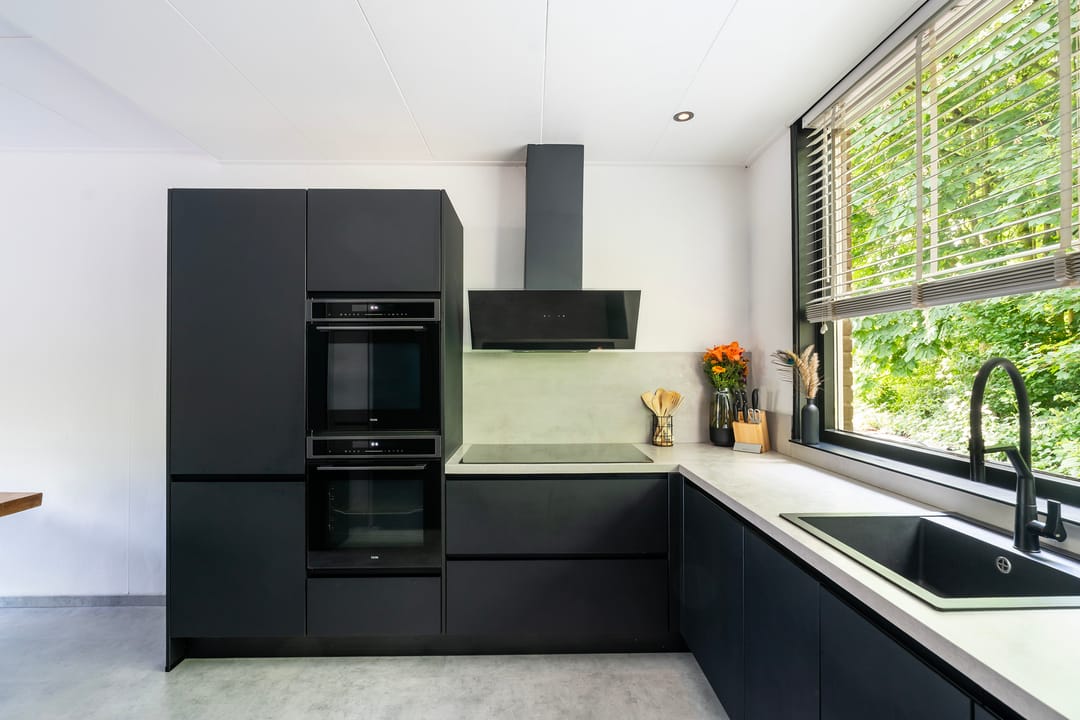 Spacious Family Home in Quiet Green Neighborhood of Rotterdam — 13