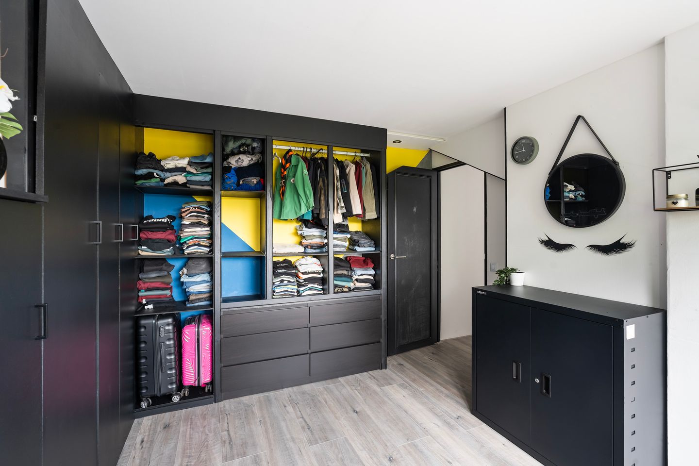 Spacious Family Home in Quiet Green Neighborhood of Rotterdam — 35