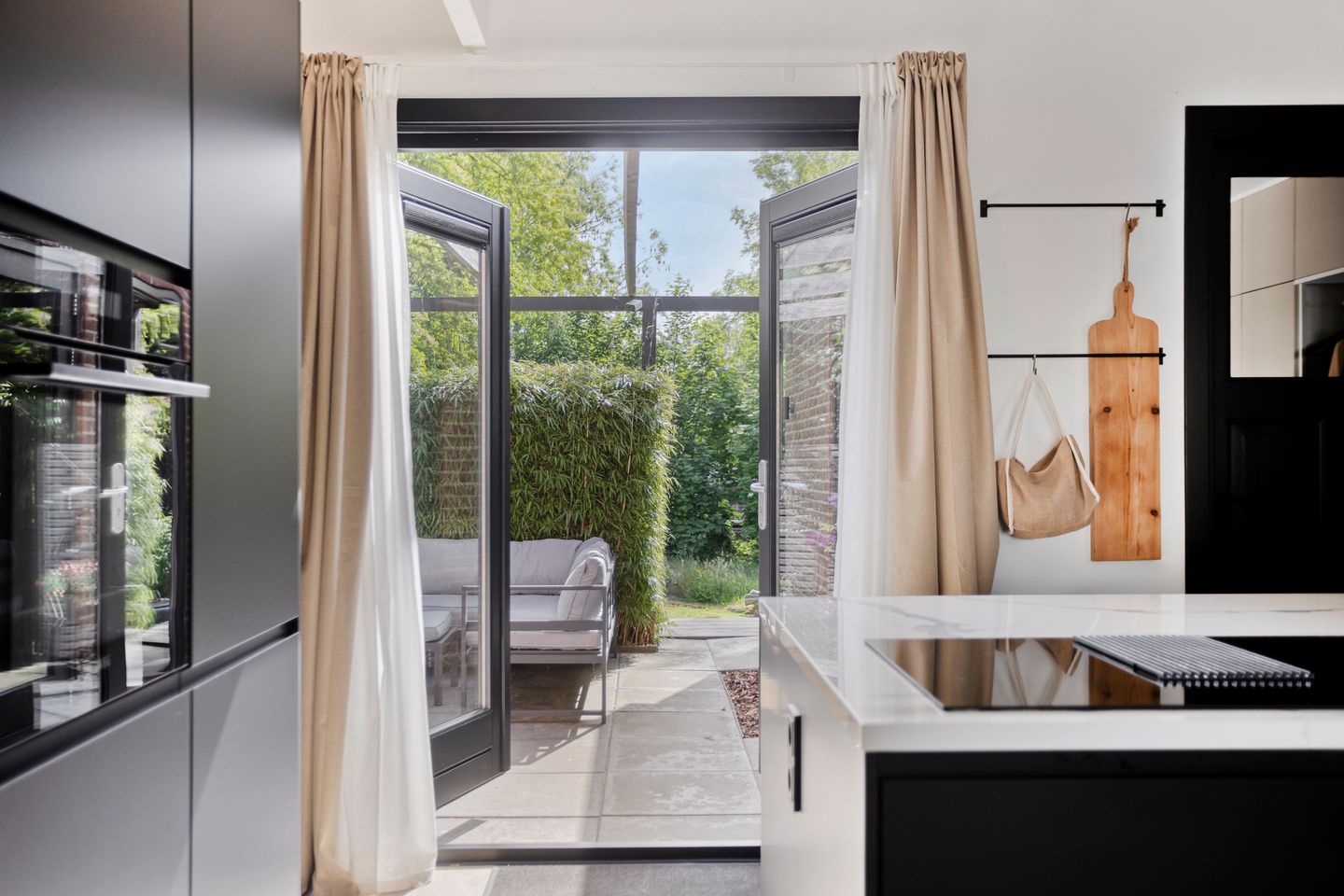Photo 20 of Noordeinde 1