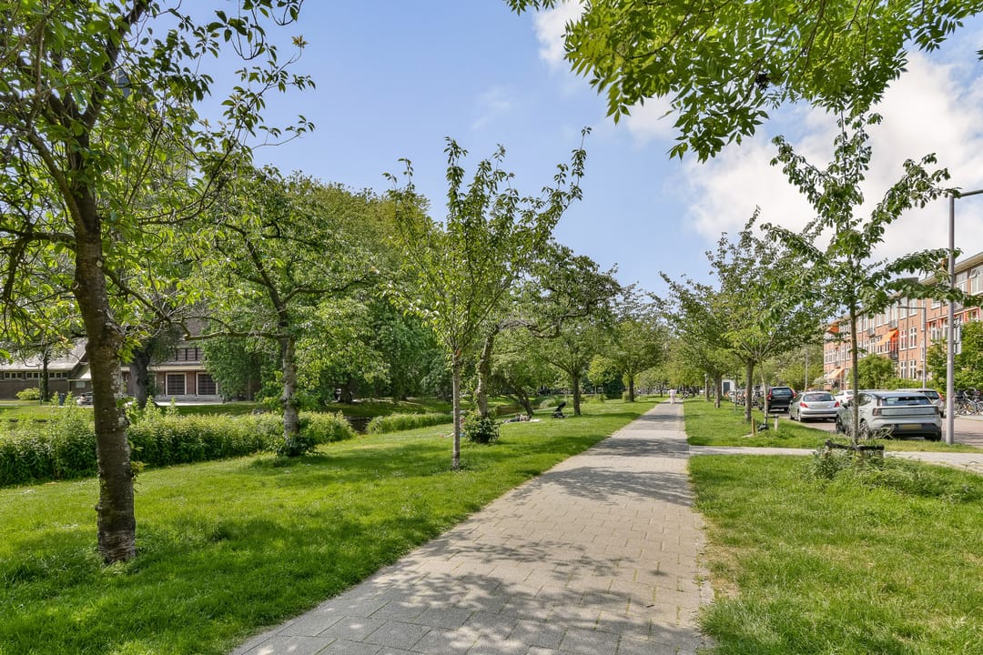 Photo 32 of Nolensstraat 18-A02