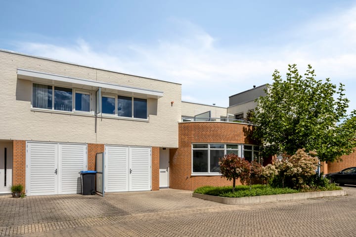 Tussenwoning te koop: Habsburglaan 75, Eindhoven