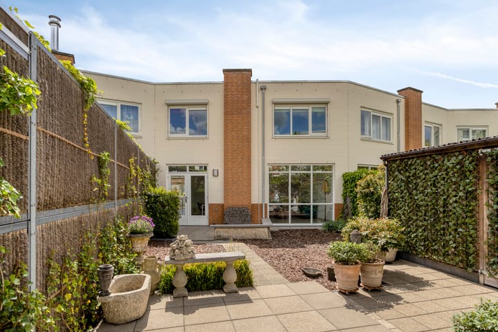 Tussenwoning te koop: Habsburglaan 75, Eindhoven