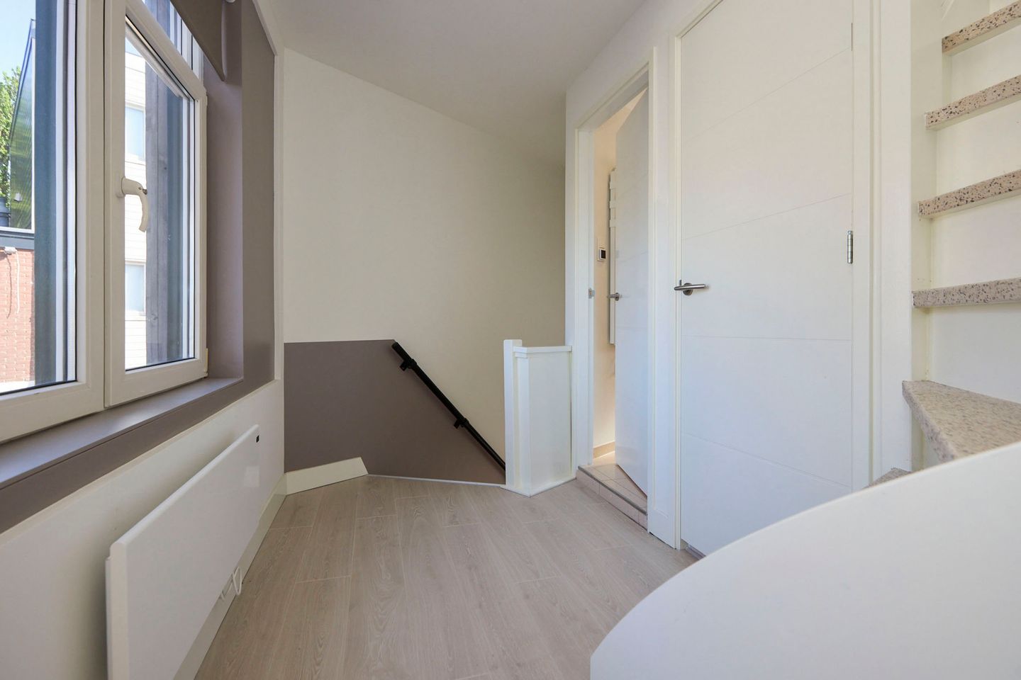 Photo 29 of Frans Naereboutstraat 18