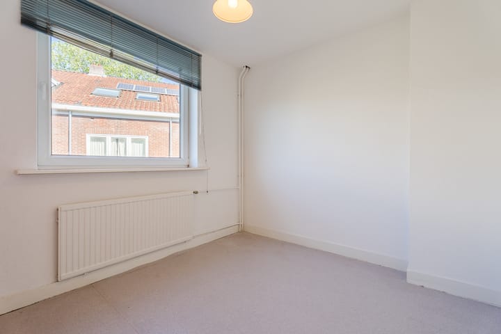 Tussenwoning te koop: St. Jacobslaan 14, Nijmegen