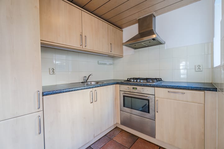 Tussenwoning te koop: St. Jacobslaan 14, Nijmegen