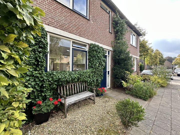 Foto 2 van Peter van Anrooystraat 21