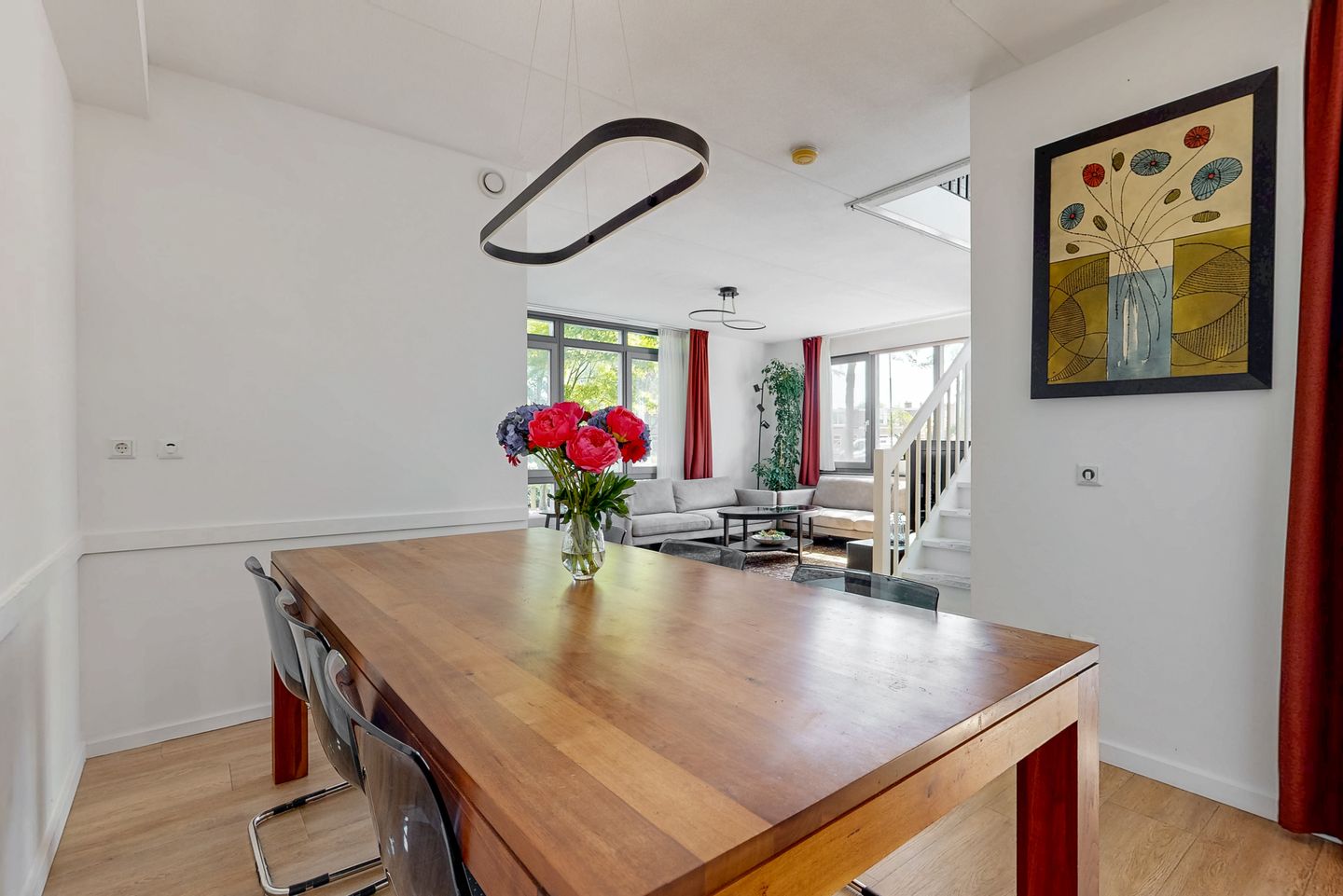 Spacious and Modern Corner Home with Private Parking and Two Bathrooms — 10