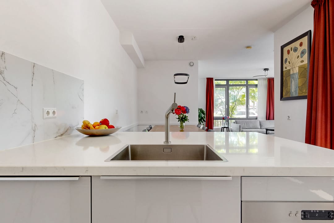Spacious and Modern Corner Home with Private Parking and Two Bathrooms — 13