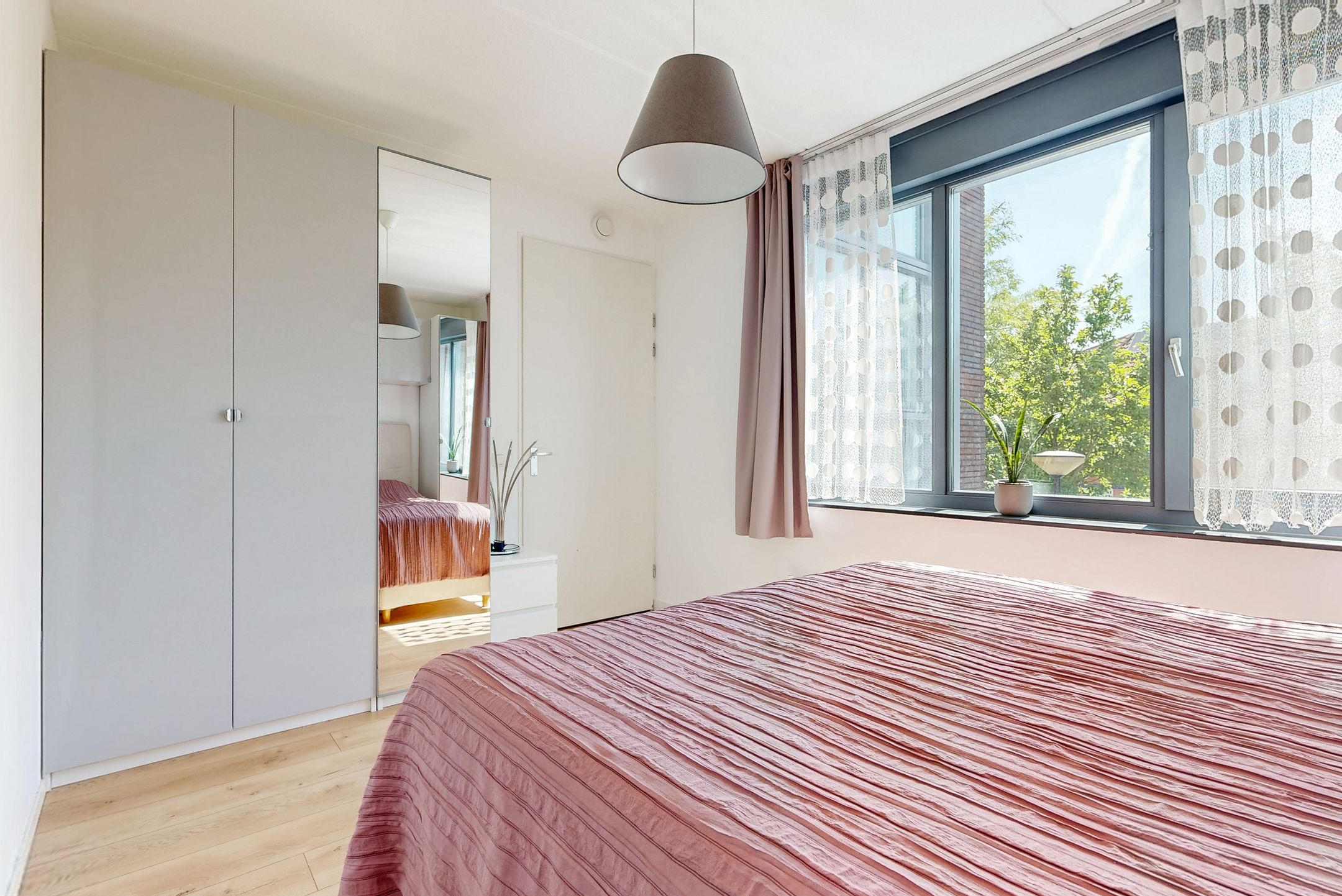 Spacious and Modern Corner Home with Private Parking and Two Bathrooms — 21
