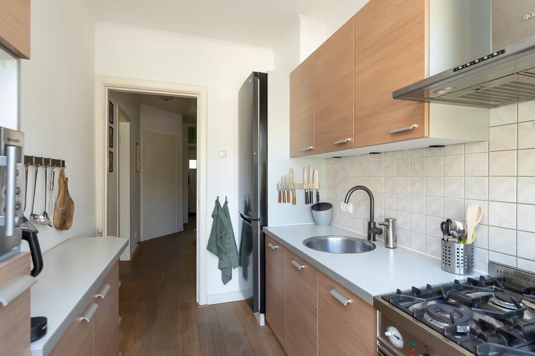 Charming 1930s Corner House in Astronomische Neighborhood with Sunny West-Facing Garden — 7
