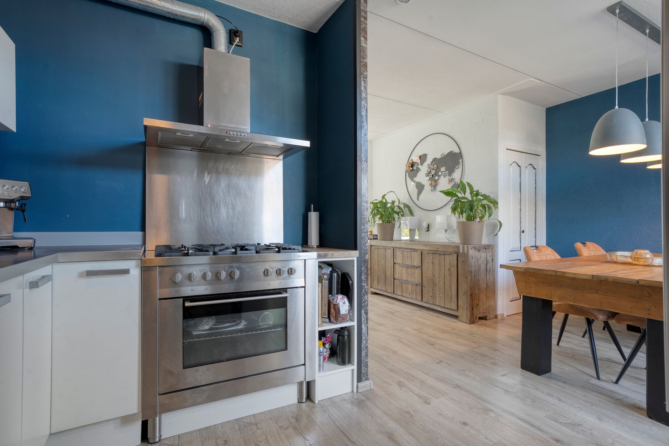 Spacious and Move-in Ready Terraced Home with Modern Bathroom and Sunny Garden in Emmeloord — 18