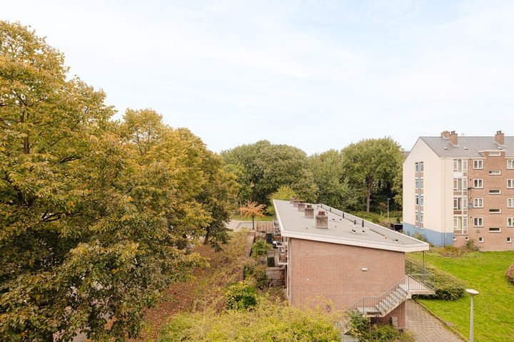 Photo 4 of Honselersdijkstraat 32-3